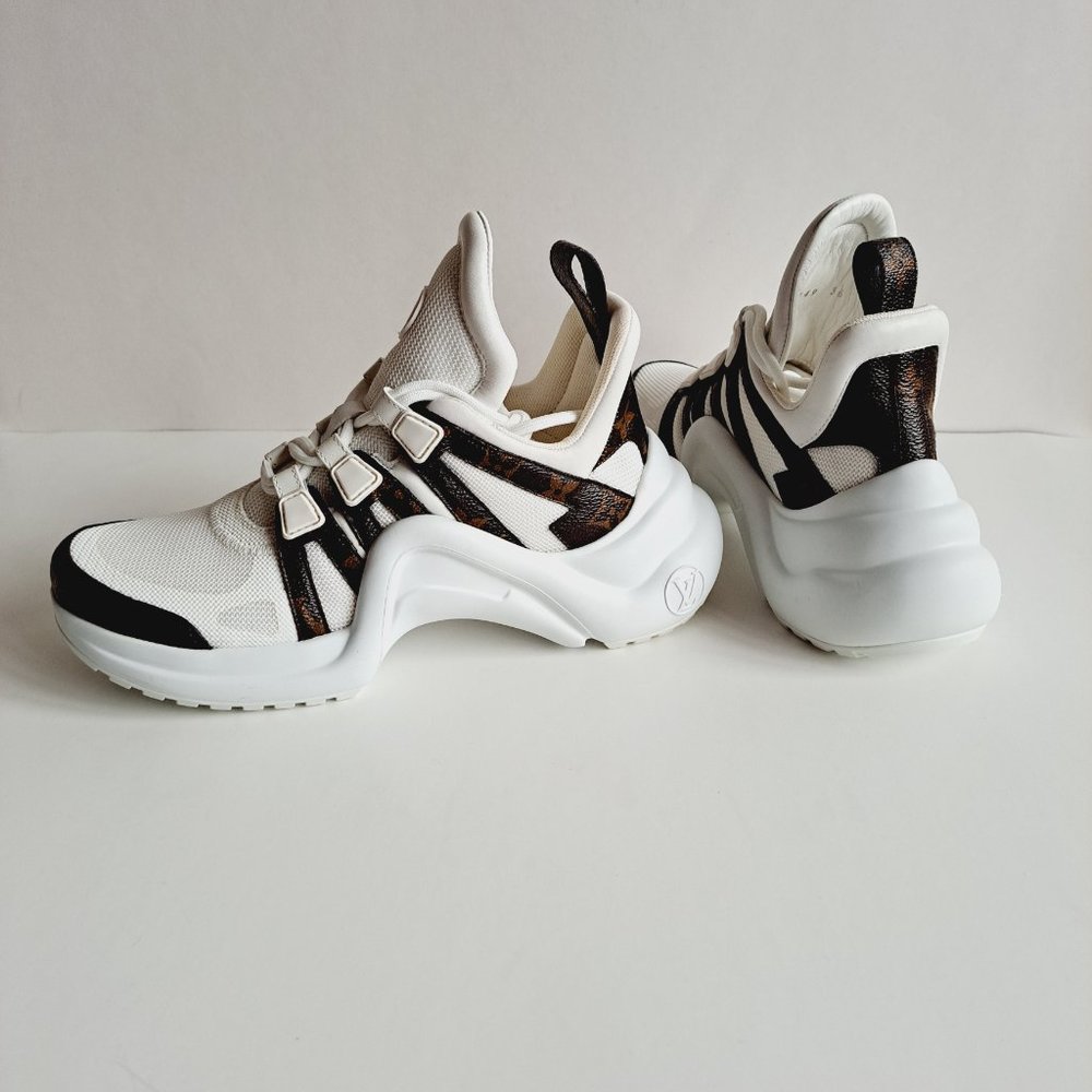 NEW Louis Vuitton Women's LV Archlight Monogram White Sneakers Size 36 / 6 - Picture 9 of 16